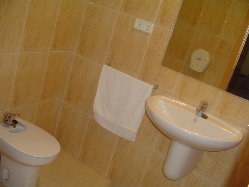 Hostal Vimar La Llosa 外观 照片